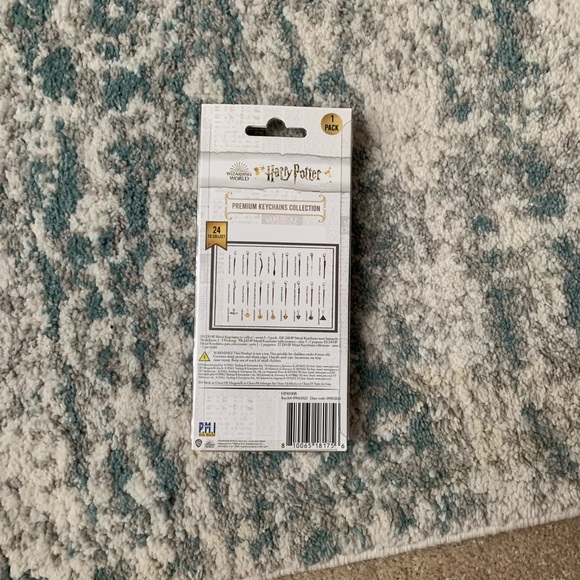 Harry Potter Magic Wand Keychain - Picture 2 of 2